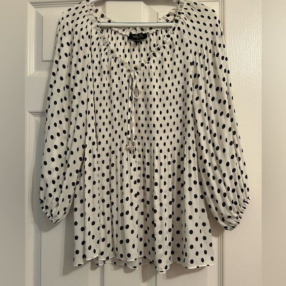 Melissa Paige Tops - Melissa Paige Black and White Polka Dot Blouse